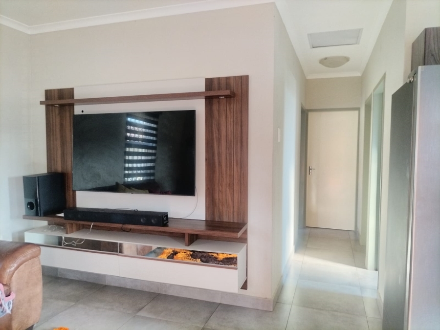 3 Bedroom Property for Sale in Waterval East North West